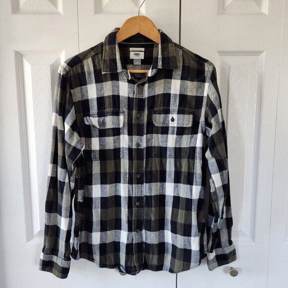 4/$25 Old Navy Regular Fit Green/Black/White Plaid Button Up Flannel Shirt - Picture 1 of 8